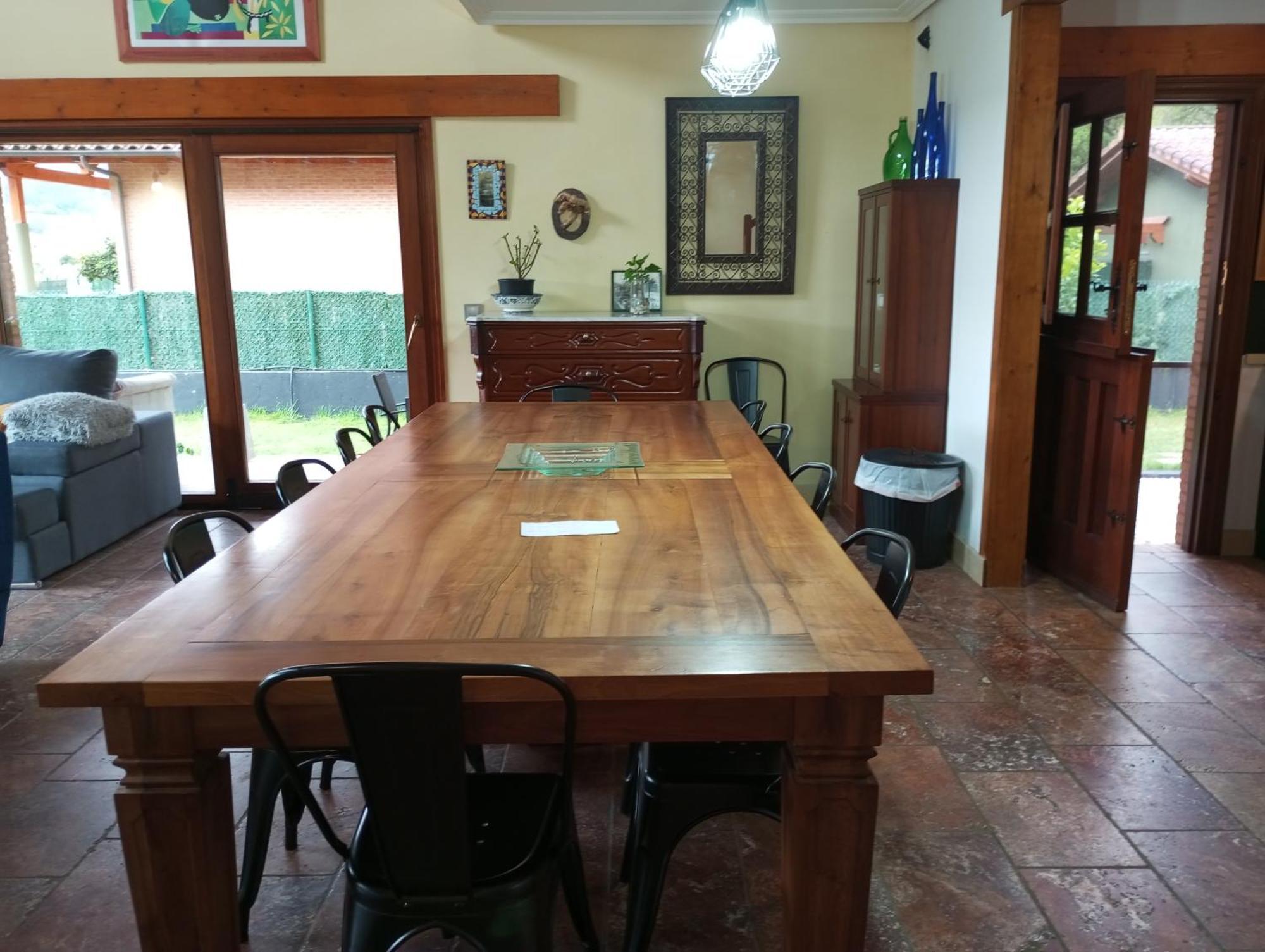 La Casa Malvarrosa Ampuero Luaran gambar