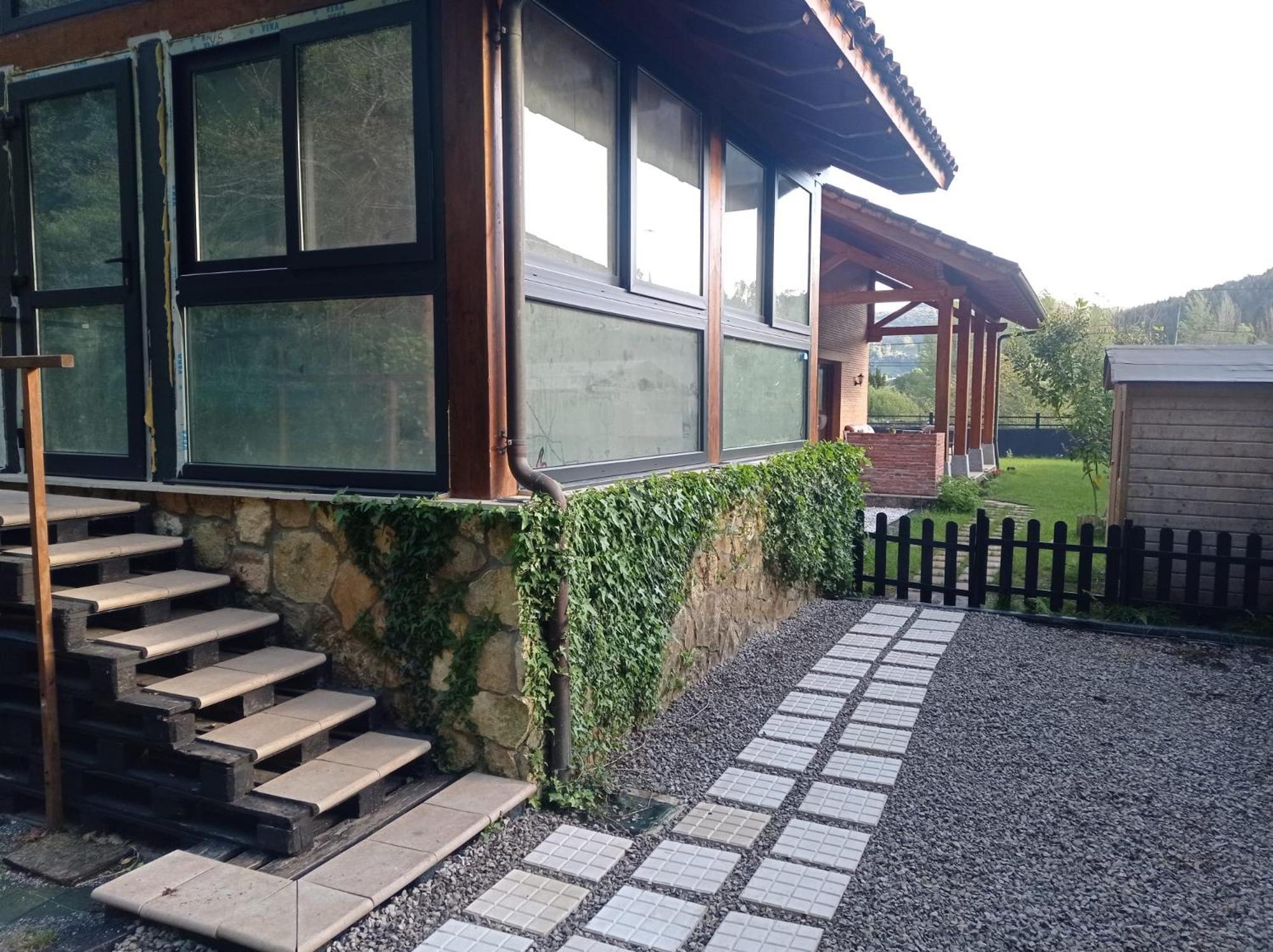 La Casa Malvarrosa Ampuero Luaran gambar